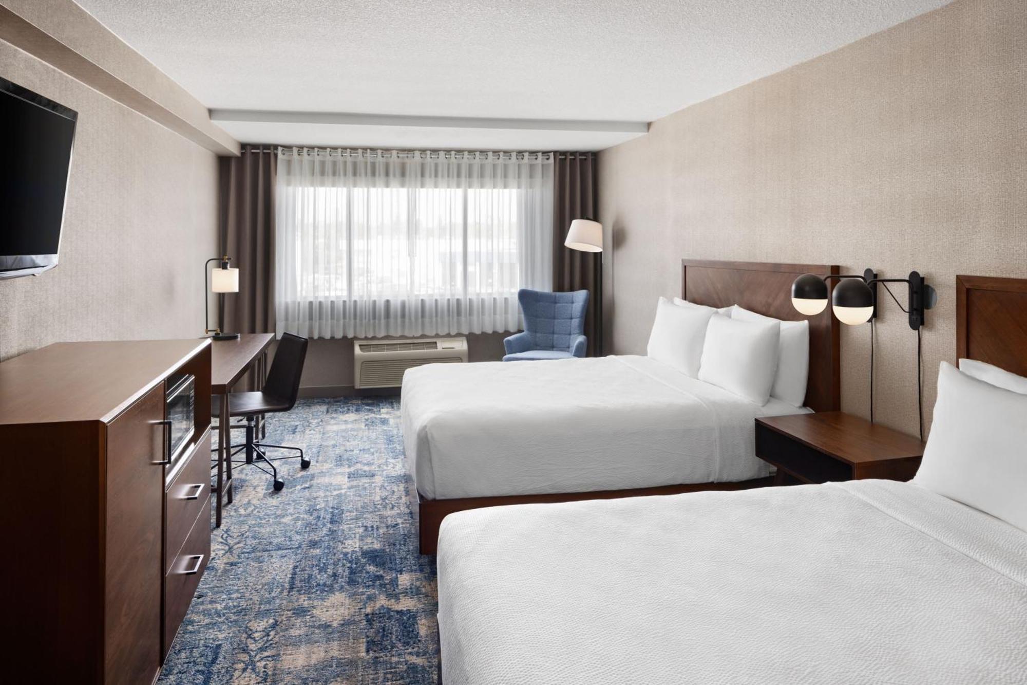 Four Points By Sheraton Edmonton South Exterior foto